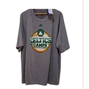NWT Boston Celtics "CELTICS CHAMPS" Adidas tee-shirt